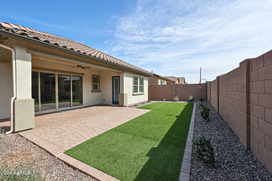 Large Covered Patio W/ Turf