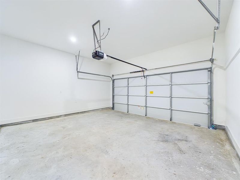 2-Car Garage