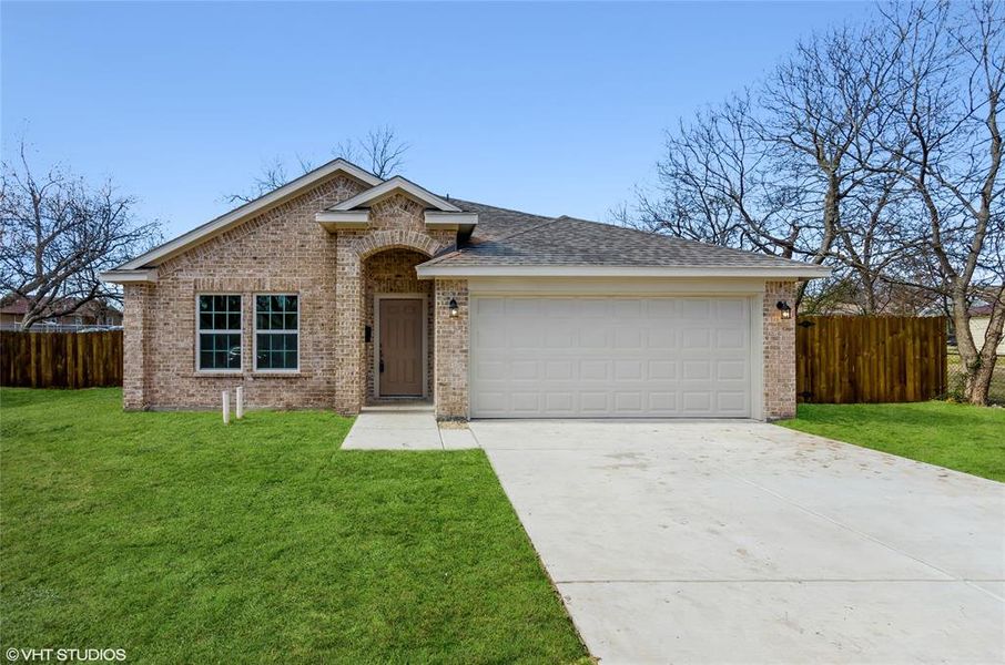 New construction Single-Family house 3906 Redbud Street, Greenville, TX 75401 - photo