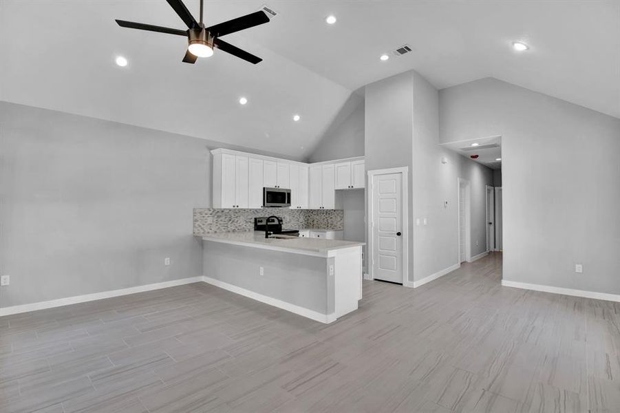 New construction Single-Family house 16877 W Hammon Street, Montgomery, TX 77318 - photo