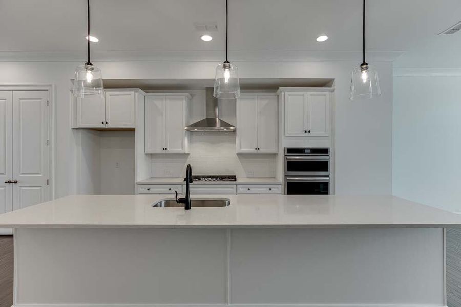 Kitchen Note: Sample product photo. Actual exterior and interior selections may vary by homesite.