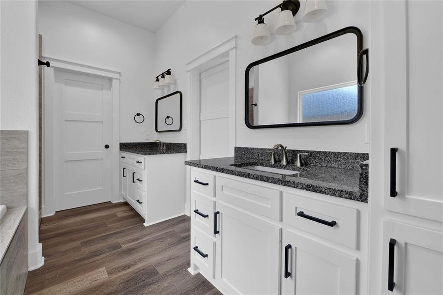 Master Bathroom - Double Sinks