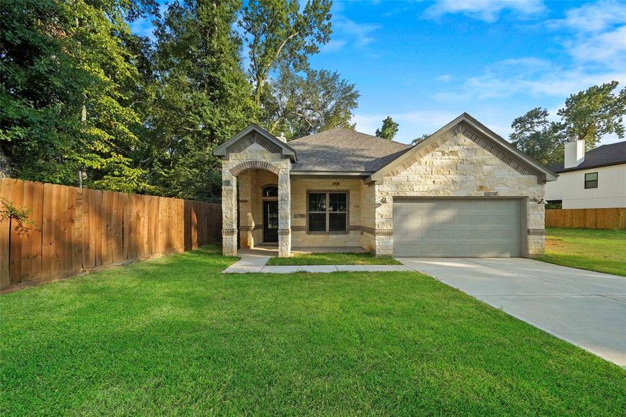 New construction Single-Family house 5030 Lakeshore Drive, Willis, TX 77318 - photo