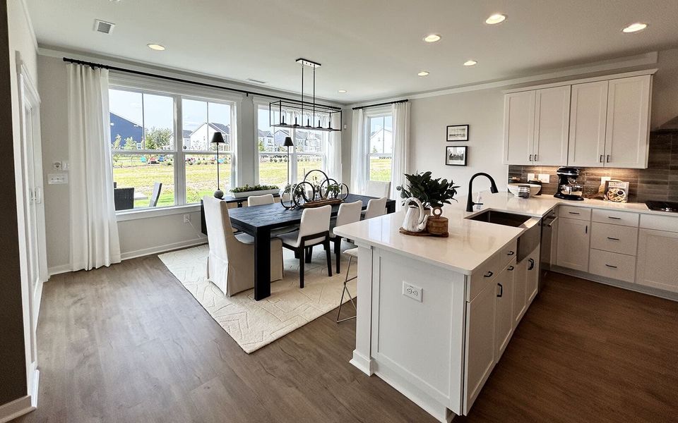 Kitchen & Dining Room