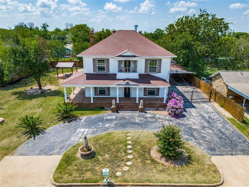 View of front of home with a front yard