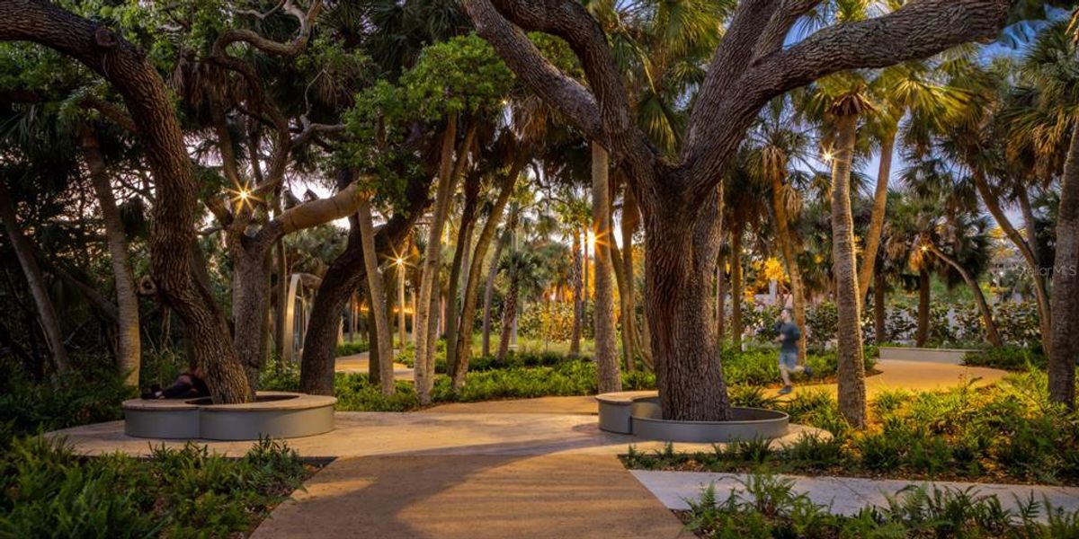 Walking trails at The Bay – a 53-acre Waterfront Park just 3 blocks away