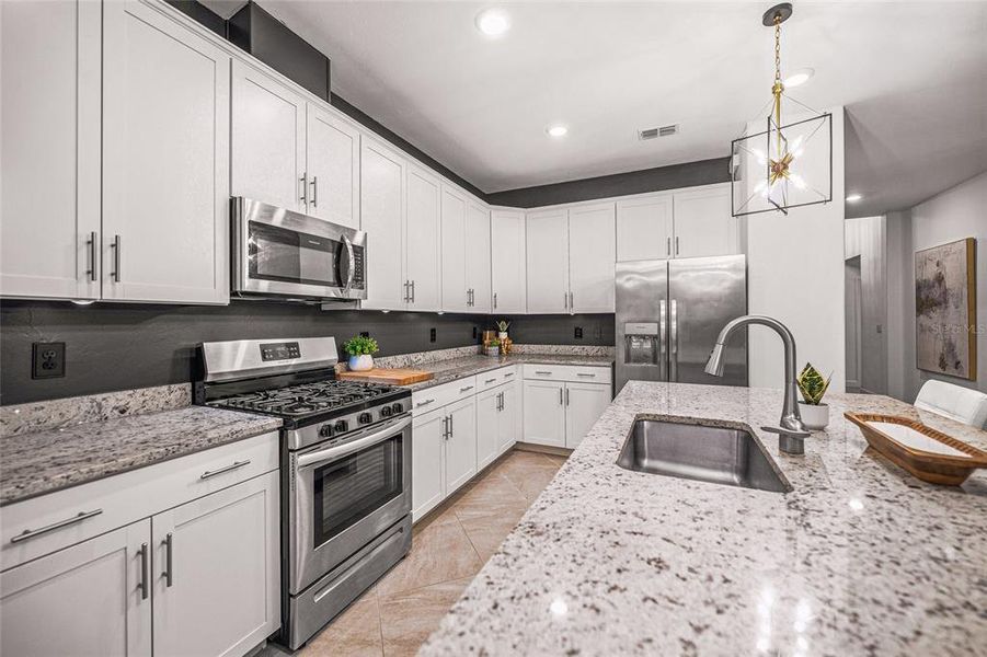 5121 Marina Basin - Kitchen