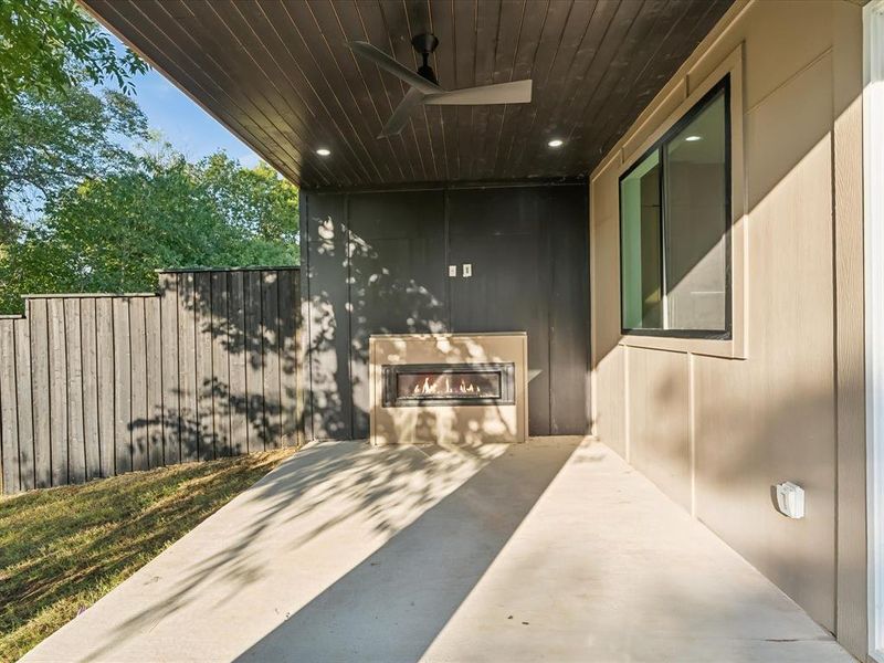 View of patio / terrace featuring ceiling fan