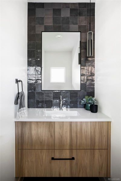 Gorgeous Tile and Cabinets!