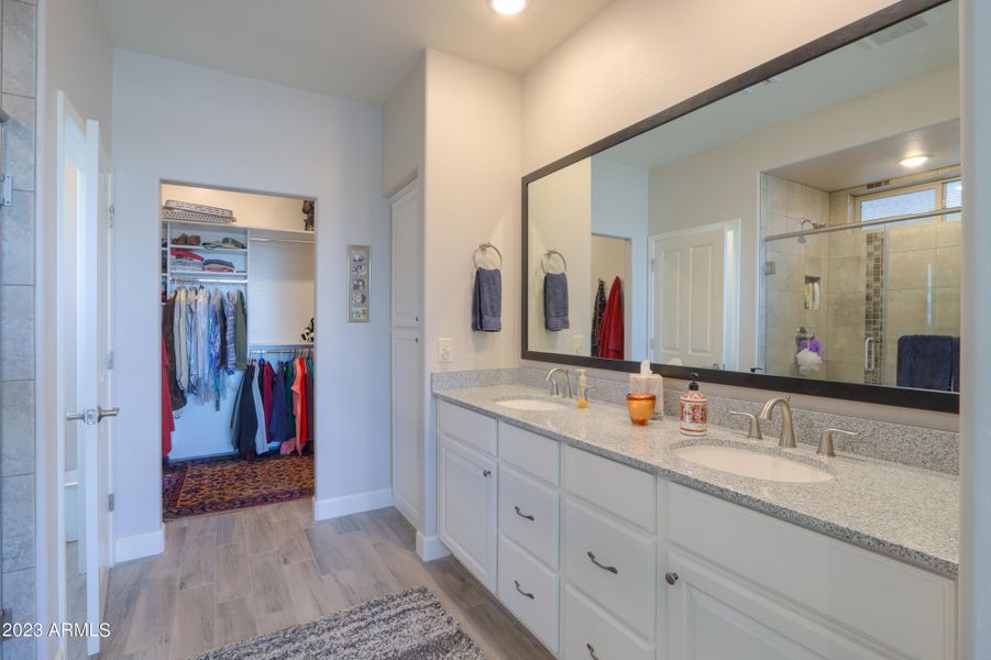 Master bath granite counters