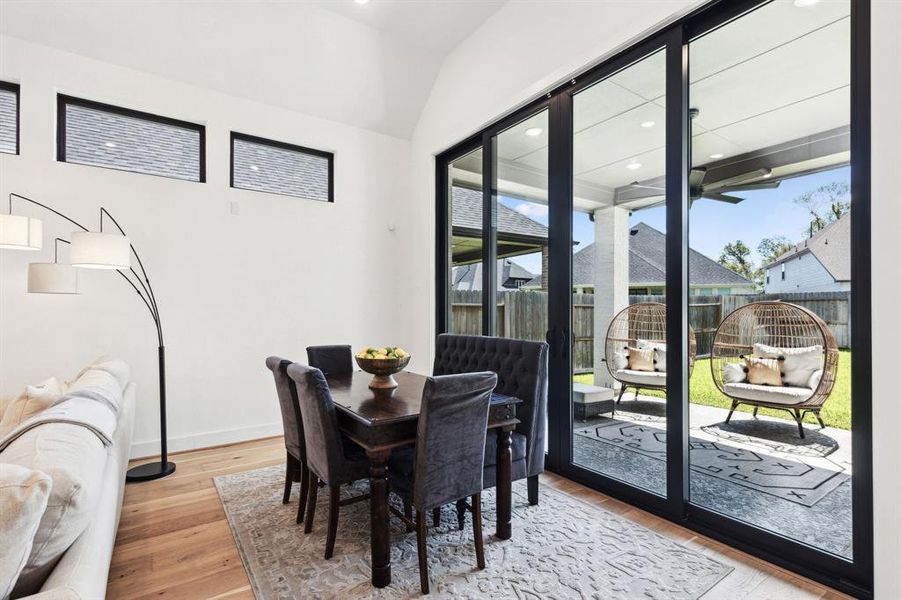 Everyday dining is stylish and bright in the dining area. Eat heart-shaped waffles and sausage with the kiddos, as you admire the view of the backyard!