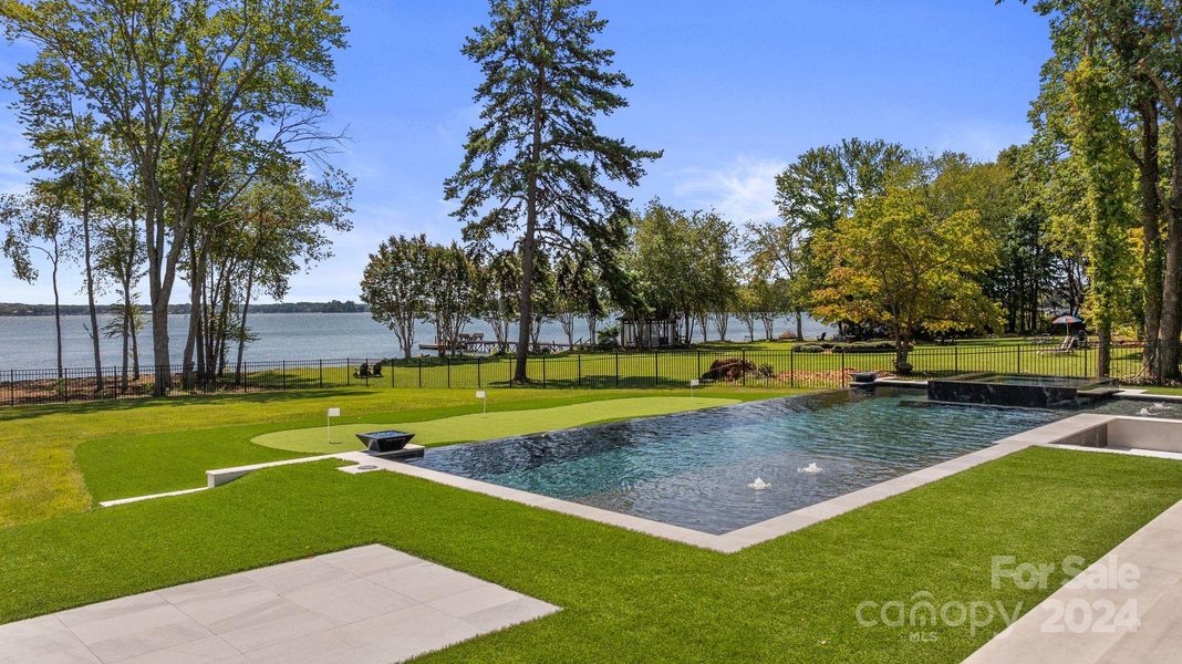 Pool/Lake View