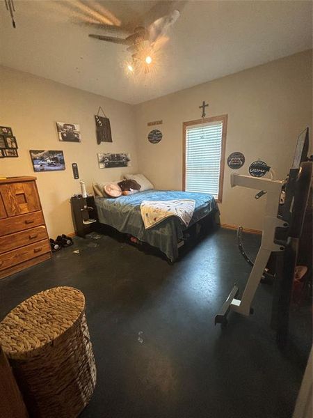 Bedroom with ceiling fan