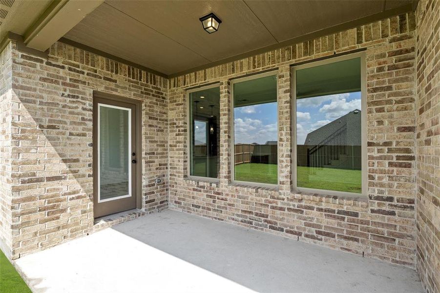 2115 Sunny Mede  Patio