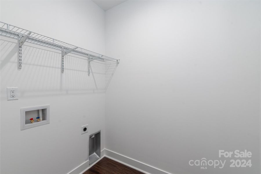 Large Laundry Room