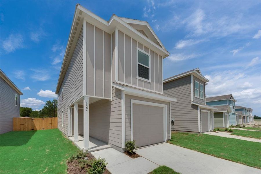 View of front facade with a garage