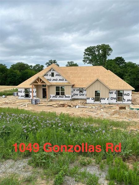 New construction Single-Family house 1049 Gonzollas Road, Springtown, TX 76082 - photo