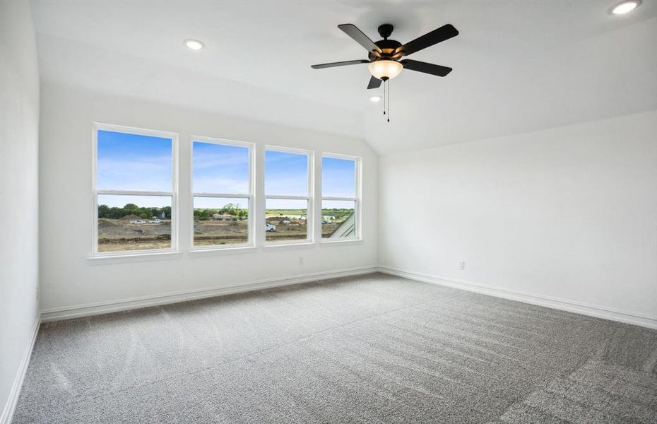 Airy loft Upgraded secondary bathroom*real home pictured