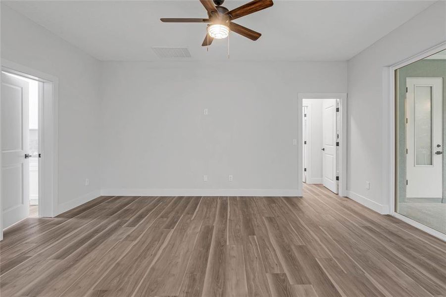 Family Room/Kitchen Combo