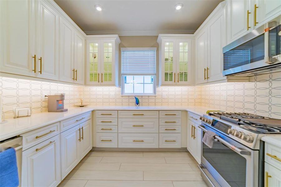 Large storage drawers make organizing and finding your cooking supplies easier