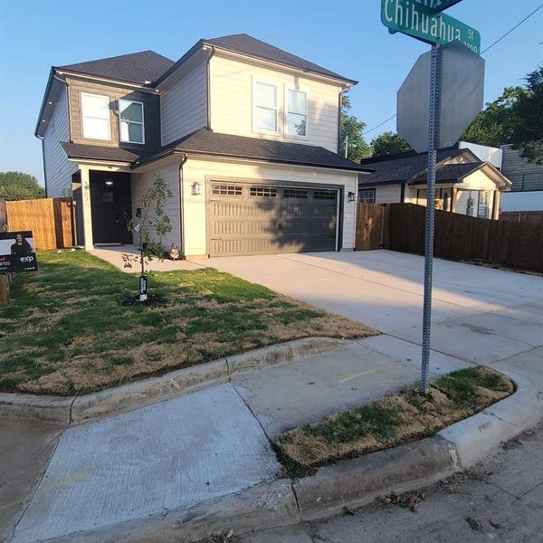 View of front of house featuring a garage