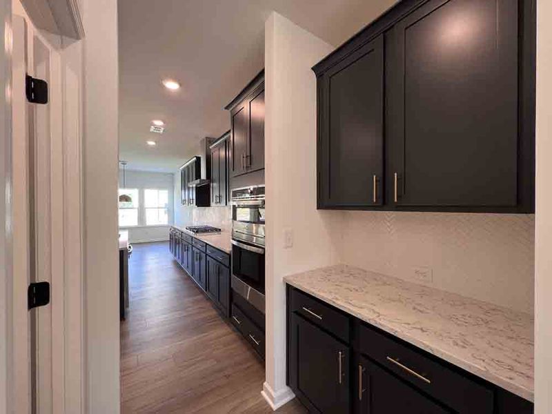 Kitchen featuring Luxe Collection Finishes