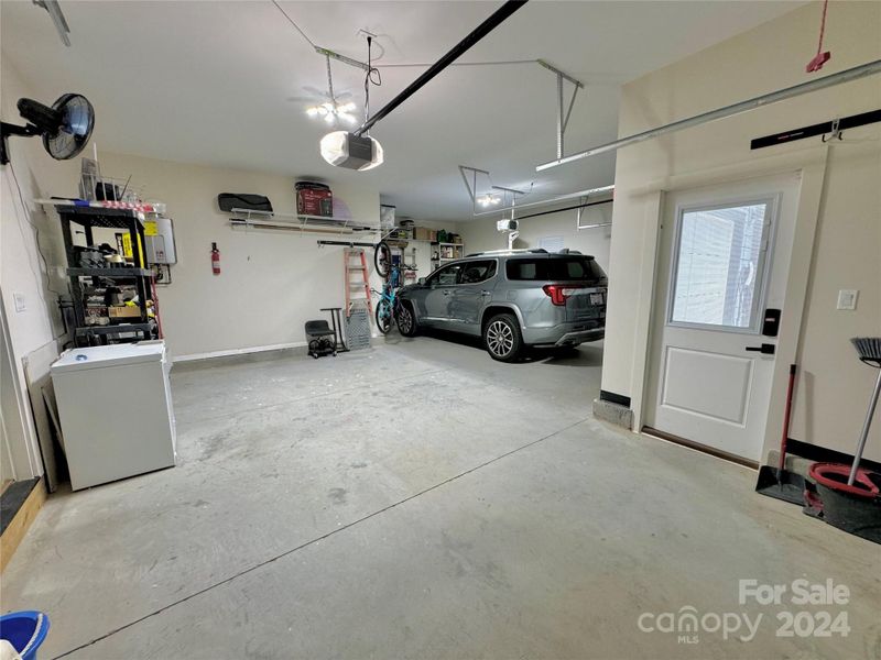 GARAGE FOR 2 CARS