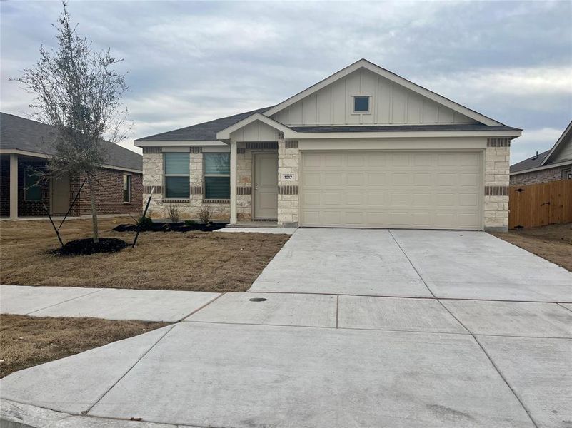 New construction Single-Family house 1017 Moonshine Drive, Fort Worth, TX 76052 Agora III- photo