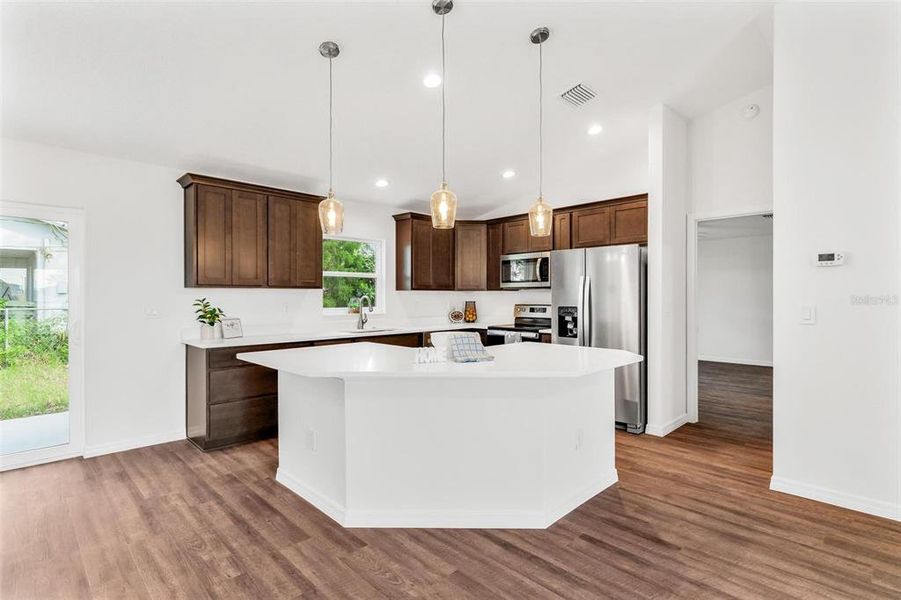 Kitchen Area with Breakfast Bar