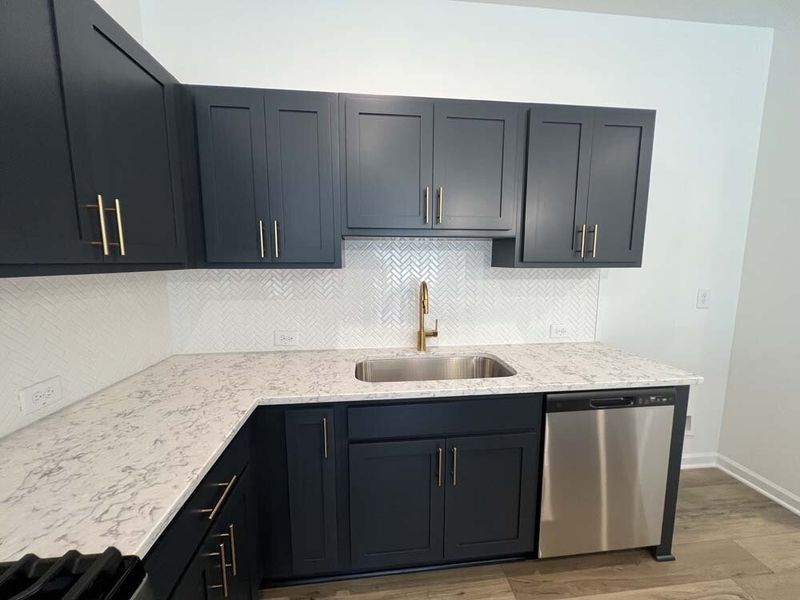 Kitchen featuring Luxe Collection Finishes