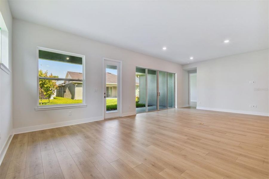 Dining & Family Room