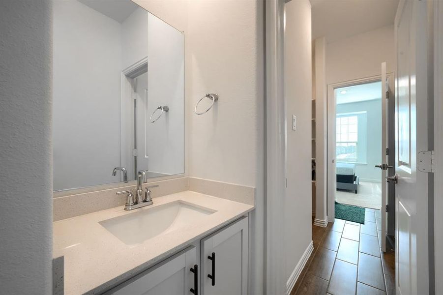 Jack and Jill guest bathroom - upstairs