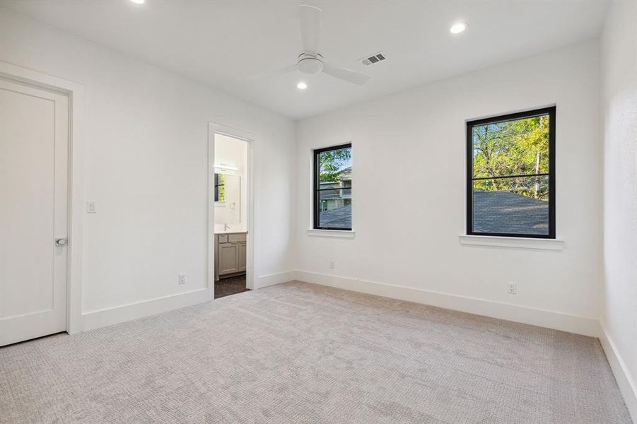 Ensuite bedroom