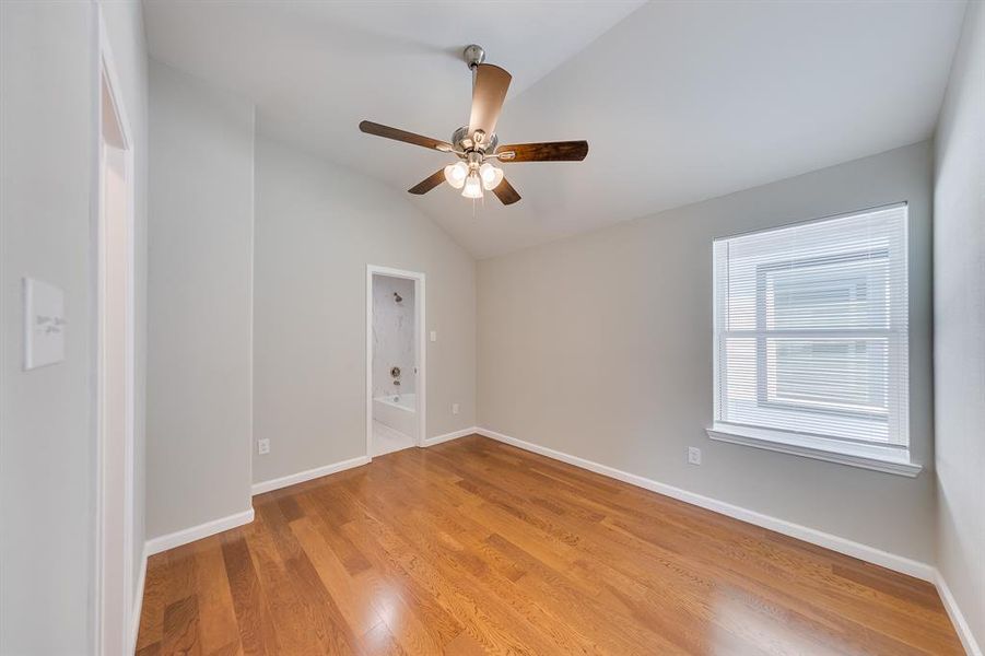 This spacious and cozy bedroom features a private closet for added convenience. It's connected to a Jack and Jill bathroom, providing easy access while maintaining privacy. With its generous layout and inviting atmosphere, this room is the perfect space for relaxation and rest.