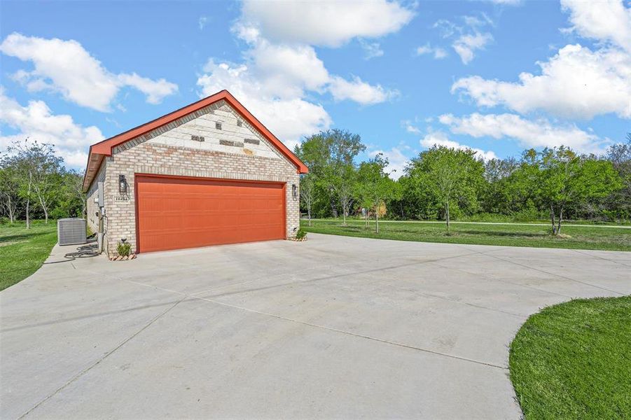 Front of Home with Garage and Circle Drive