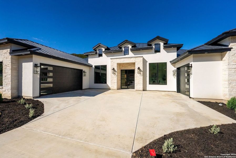 New construction Single-Family house 205 Eagle Drive, Boerne, TX 78006 - photo
