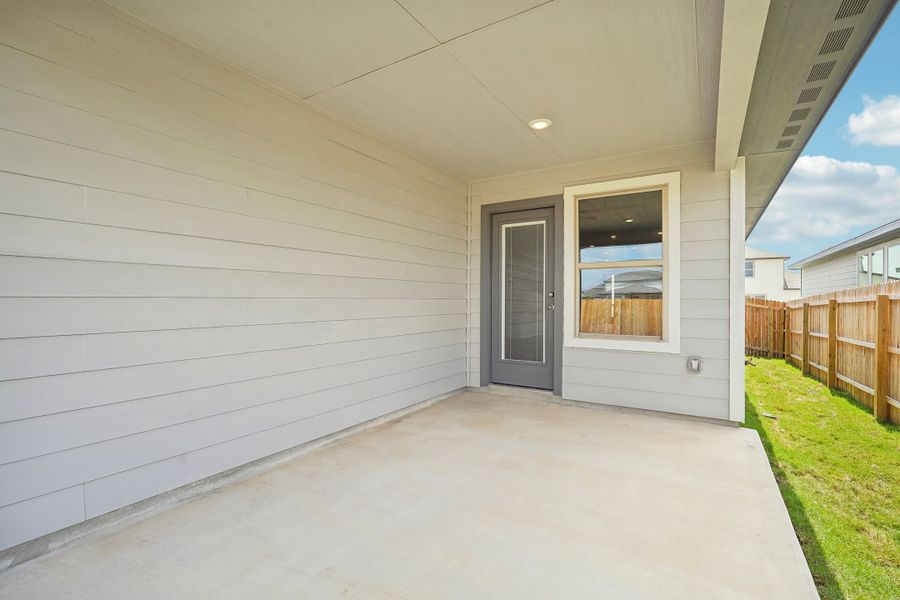 The back exterior of the Allen floorplan at a Meritage Homes community.