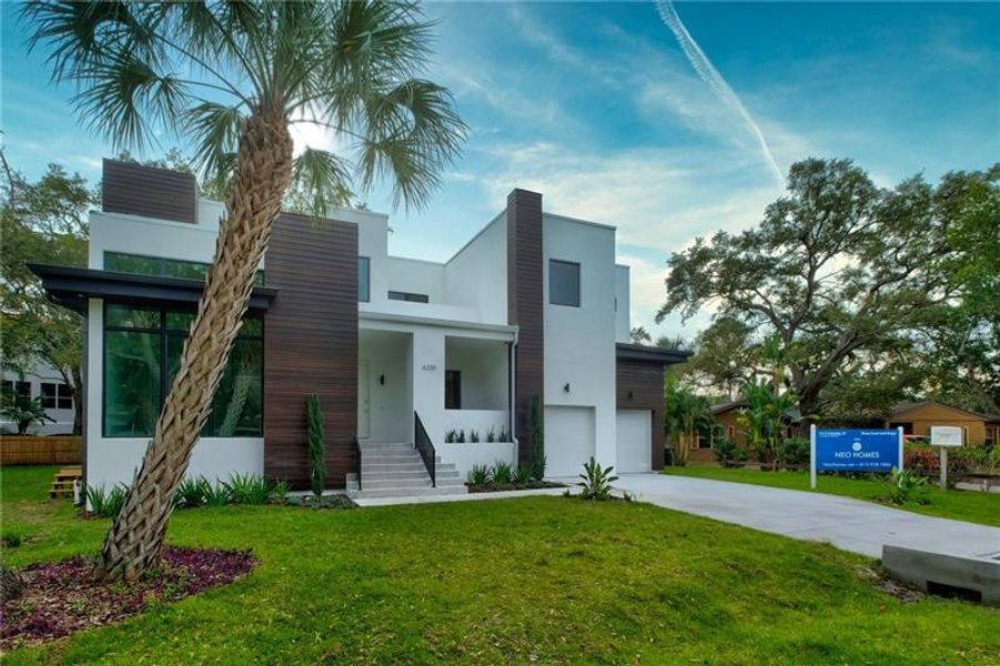 New construction Single-Family house 825 Amelia Avenue, Tampa, FL 33602 - photo
