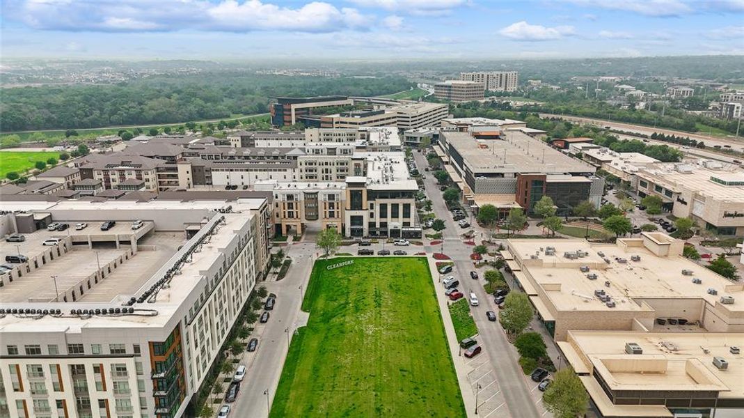 Birds eye view of property