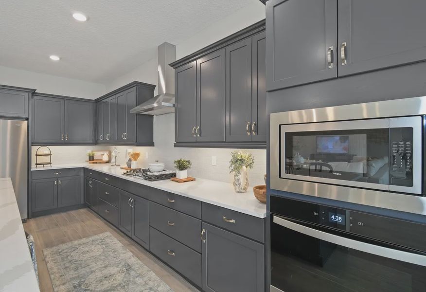 Model Home Kitchen - 5 of 15