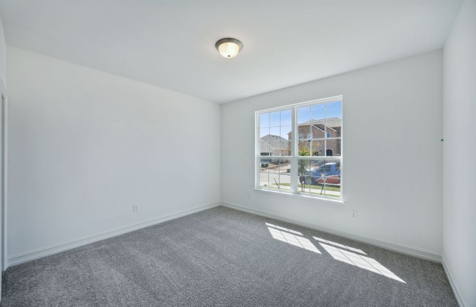 Airy secondary bedroom