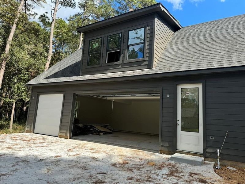 Oversized 3 Car Garage