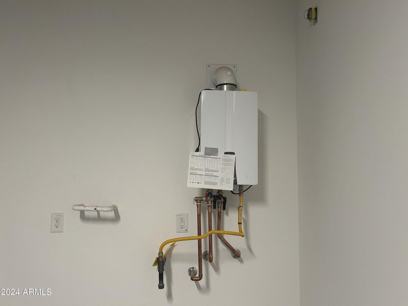 Tankless WH