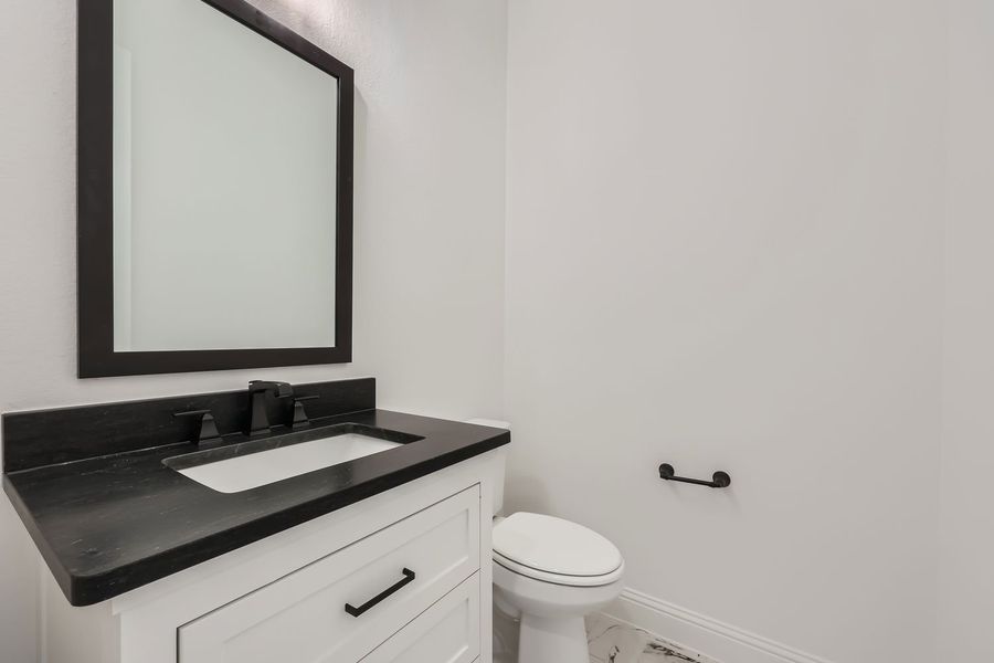 Plan 858 Powder Bath Representative Photo