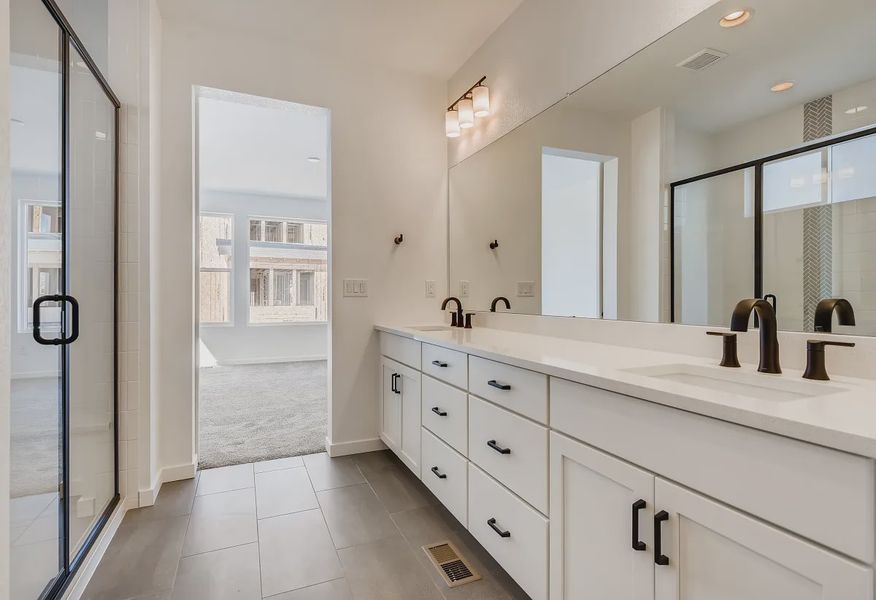 Master Bath - 11 of 24