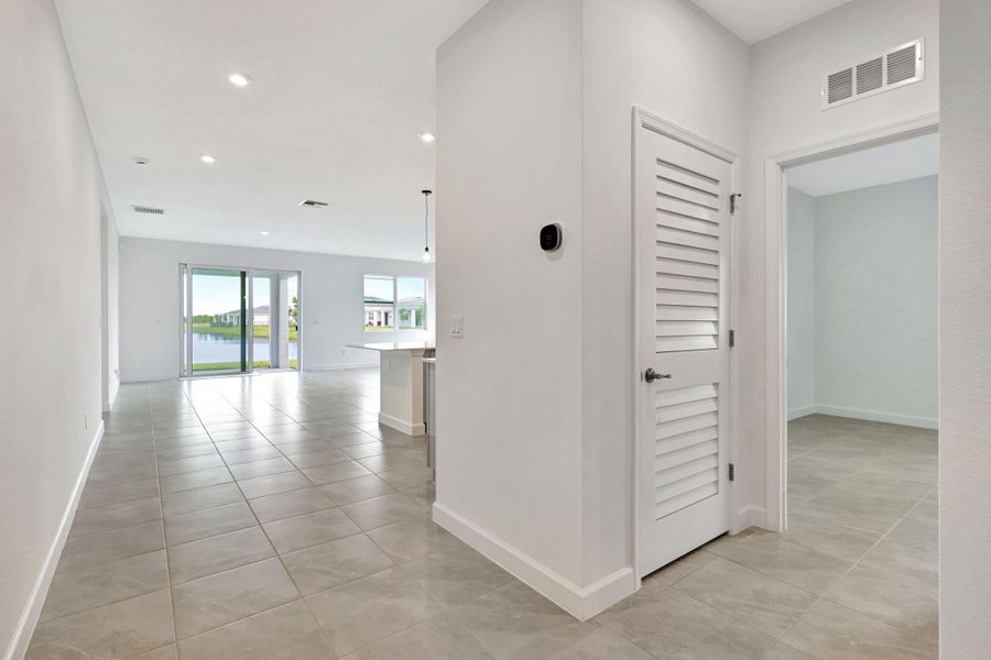 Entry foyer, hallway to laundry