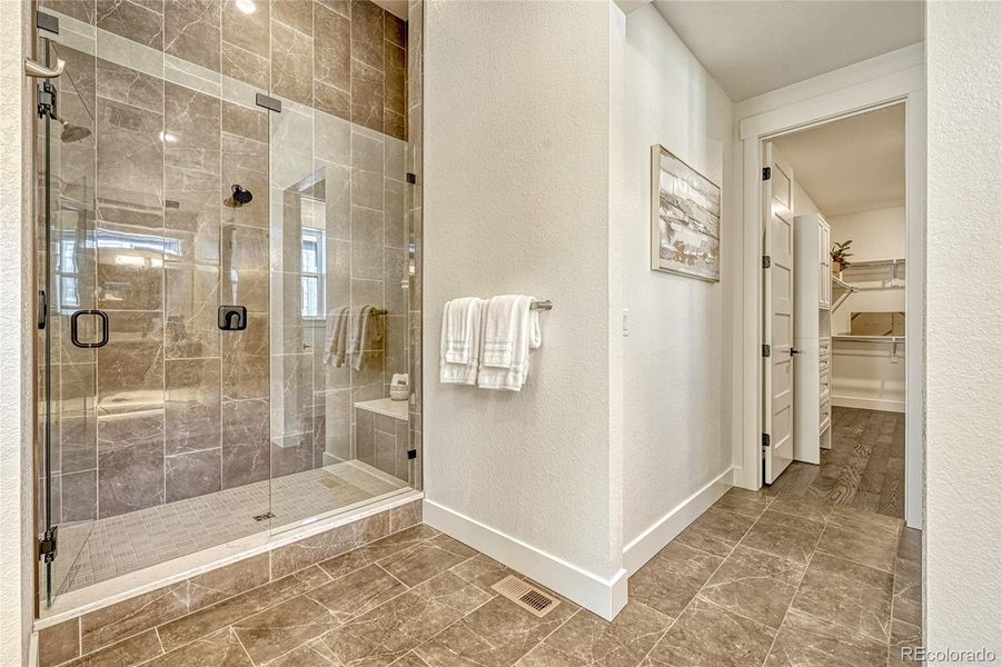 Unwind in the spacious shower!