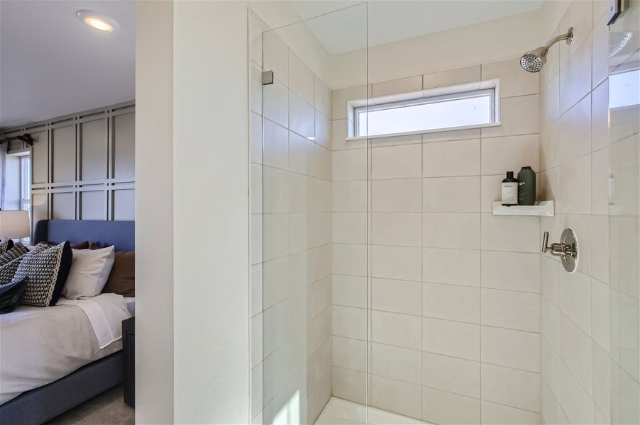 4411 shivaree street - web quality - 019 - 26 2nd floor primary bathroom