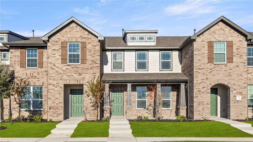 New construction Townhouse house 3006 Willow Wood Court, Heartland, TX 75114 - photo