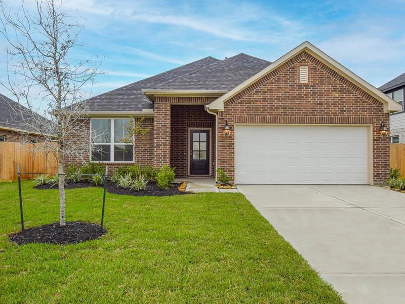 New construction Single-Family house The Wetherby, 11611 Champions Forest Drive, Mont Belvieu, TX 77535 - photo